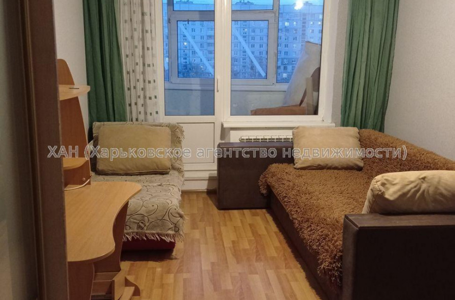 Продам квартиру, Победы просп. , 1 кім., 33 м², косметический ремонт 