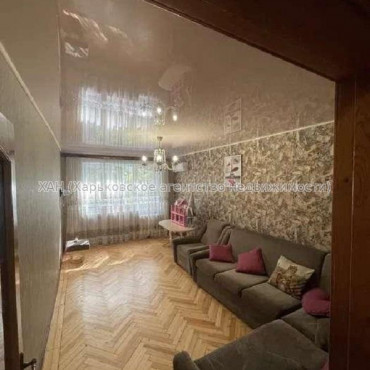 Продам квартиру, Бучмы ул. , 4 кім., 92 м², капитальный ремонт 