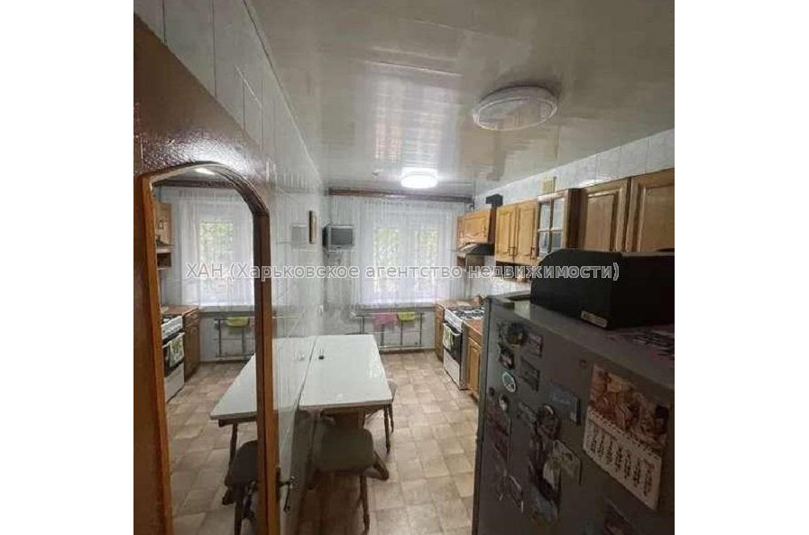 Продам квартиру, Бучмы ул. , 4  ком., 92 м², капитальный ремонт 