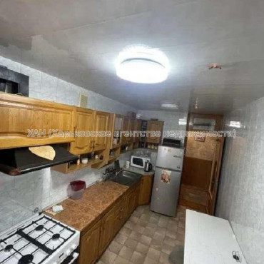 Продам квартиру, Бучмы ул. , 4 кім., 92 м², капитальный ремонт 