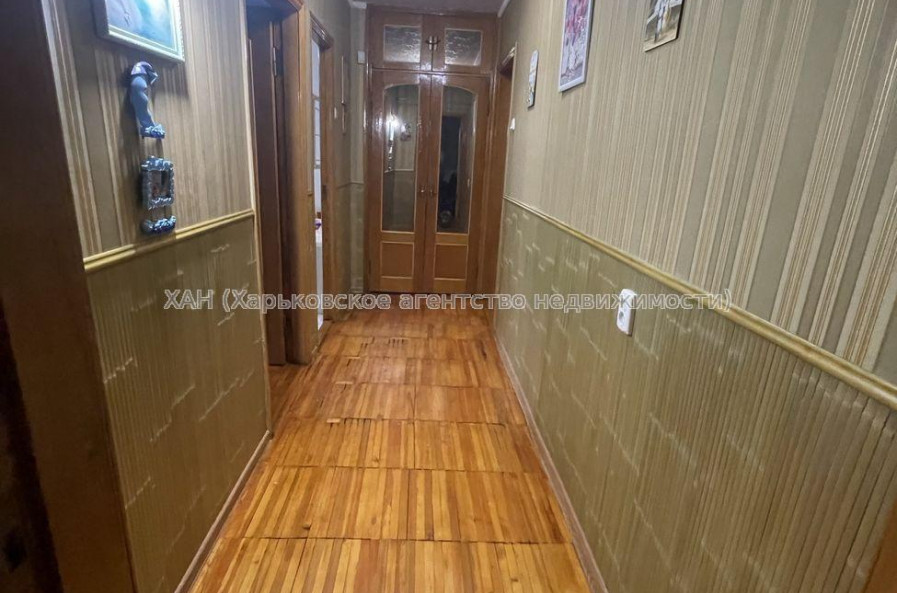 Продам квартиру, Бучмы ул. , 4  ком., 92 м², капитальный ремонт 