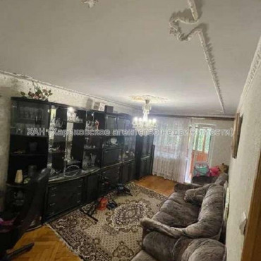 Продам квартиру, Бучмы ул. , 4 кім., 92 м², капитальный ремонт 