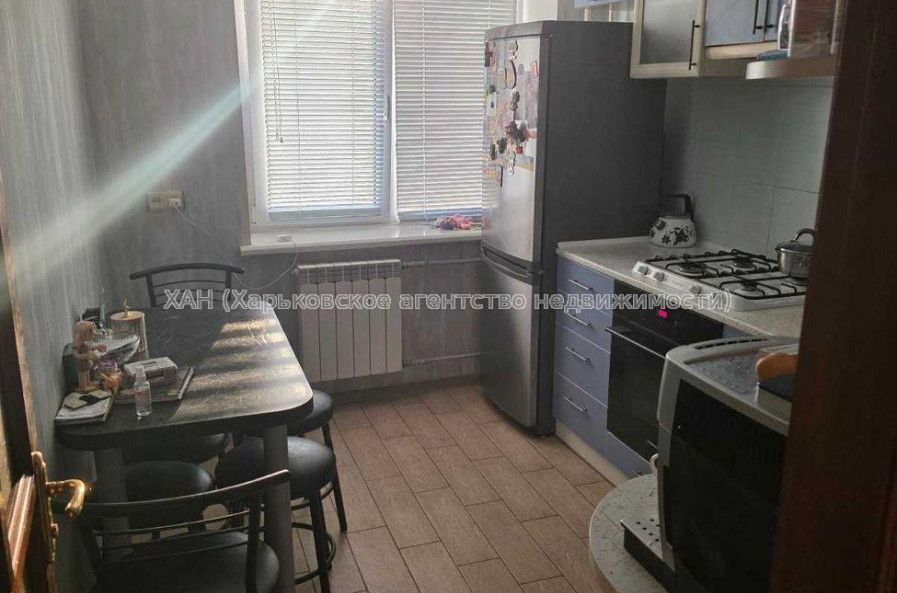 Продам квартиру, Аэрокосмический пр. , 2  ком., 53 м², капитальный ремонт 