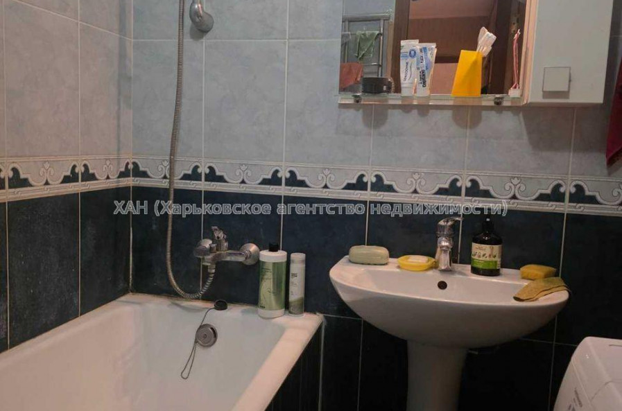 Продам квартиру, Аэрокосмический пр. , 2  ком., 53 м², капитальный ремонт 