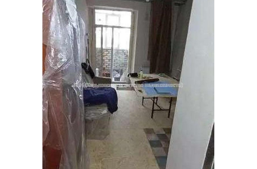 Продам квартиру, Академиков Ахиезеров ул. , 1  ком., 24 м², частичный ремонт 