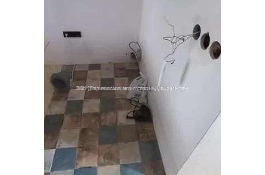 Продам квартиру, Академиков Ахиезеров ул. , 1  ком., 24 м², частичный ремонт 