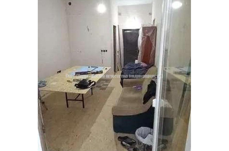 Продам квартиру, Академиков Ахиезеров ул. , 1  ком., 24 м², частичный ремонт 