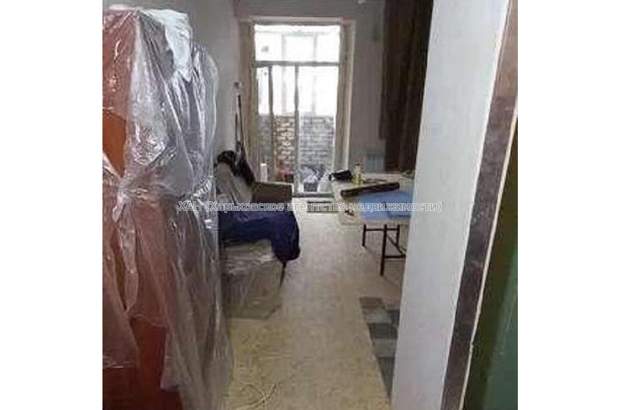 Продам квартиру, Академиков Ахиезеров ул. , 1  ком., 24 м², частичный ремонт 