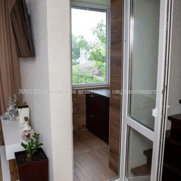 Продам квартиру, Белобровский пер. , 3  ком., 62 м², авторский дизайн 