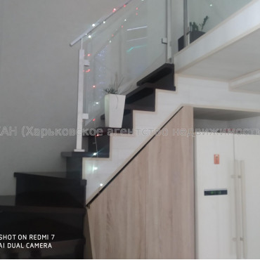 Продам квартиру, Белобровский пер. , 3  ком., 62 м², авторский дизайн 