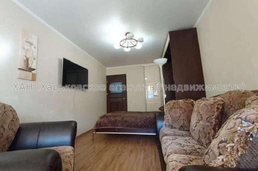 Продам квартиру, Ильинская ул. , 1  ком., 37 м², капитальный ремонт 