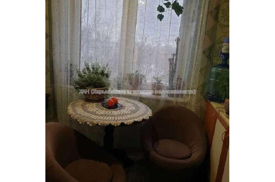 Продам квартиру, Салтовское шоссе , 3 кім., 64 м², косметический ремонт 