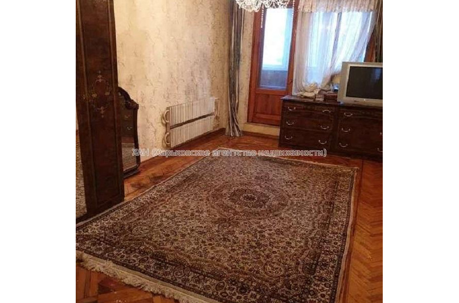 Продам квартиру, Салтовское шоссе , 3 кім., 64 м², косметический ремонт 