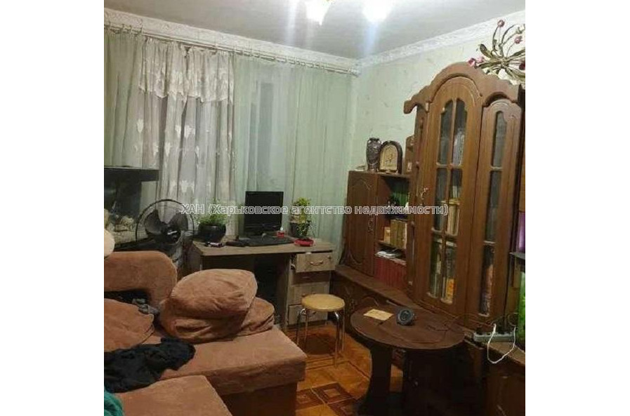 Продам квартиру, Салтовское шоссе , 3 кім., 64 м², косметический ремонт 