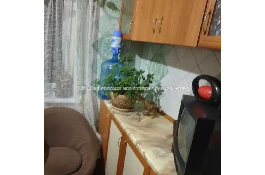 Продам квартиру, Салтовское шоссе , 3 кім., 64 м², косметический ремонт 
