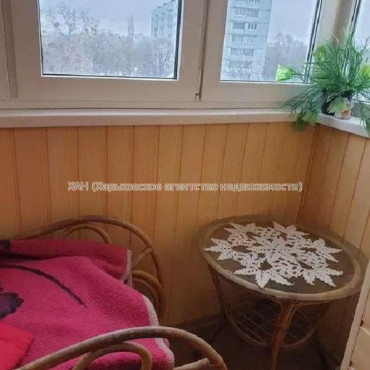 Продам квартиру, Салтовское шоссе , 3  ком., 64 м², косметический ремонт 