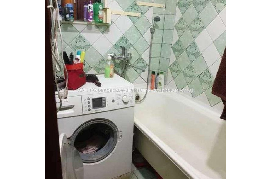 Продам квартиру, Салтовское шоссе , 3 кім., 64 м², косметический ремонт 
