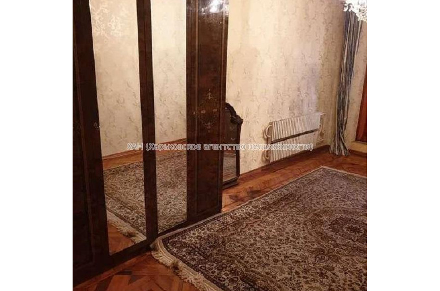 Продам квартиру, Салтовское шоссе , 3 кім., 64 м², косметический ремонт 
