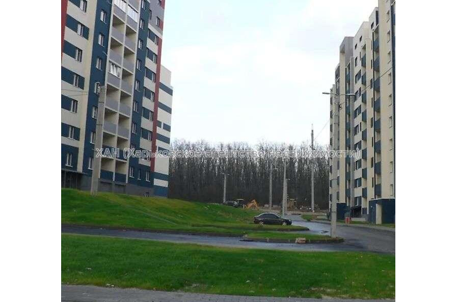 Продам квартиру, Победы просп. , 1  ком., 48 м², без внутренних работ 