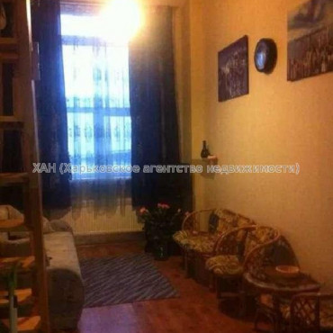 Продам квартиру, Аэрокосмический пр. , 1 кім., 20 м², косметический ремонт 