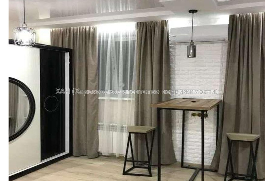 Продам квартиру, Дмитриевская ул. , 1 кім., 30 м², капитальный ремонт 