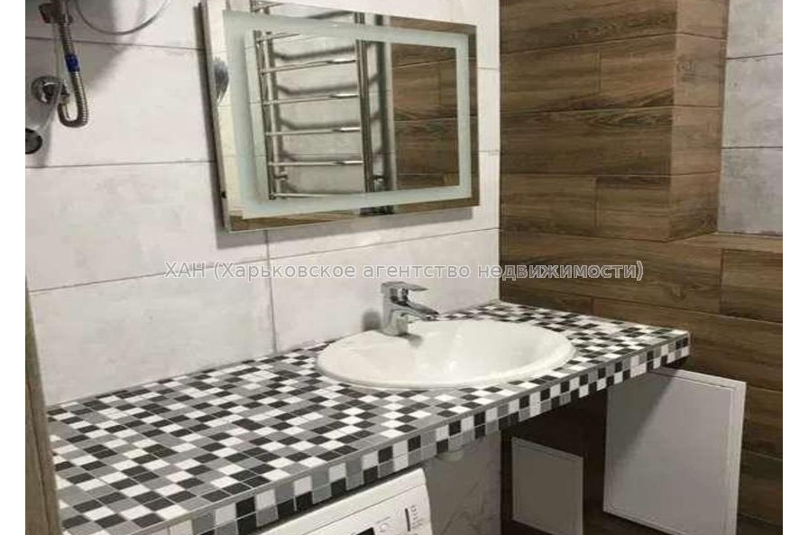 Продам квартиру, Дмитриевская ул. , 1 кім., 30 м², капитальный ремонт 