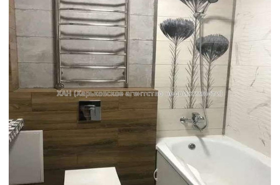 Продам квартиру, Дмитриевская ул. , 1 кім., 30 м², капитальный ремонт 