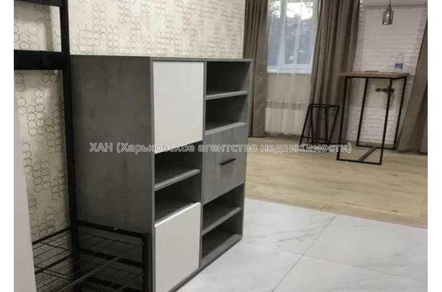 Продам квартиру, Дмитриевская ул. , 1 кім., 30 м², капитальный ремонт 
