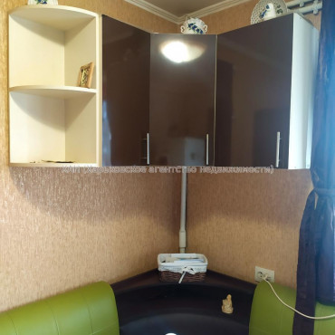 Продам квартиру, Григория Сковороды ул. , 2 кім., 43 м², капитальный ремонт 