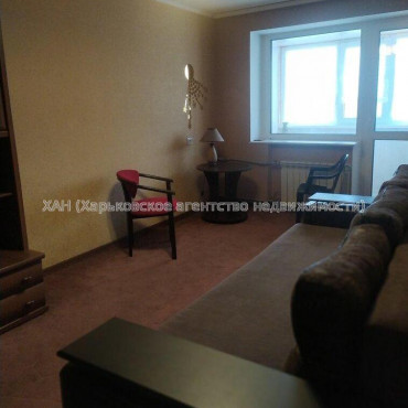 Продам квартиру, Григория Сковороды ул. , 2 кім., 43 м², капитальный ремонт 