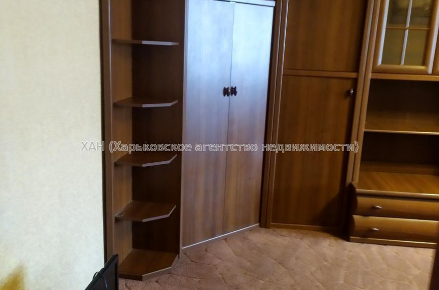 Продам квартиру, Григория Сковороды ул. , 2 кім., 43 м², капитальный ремонт 