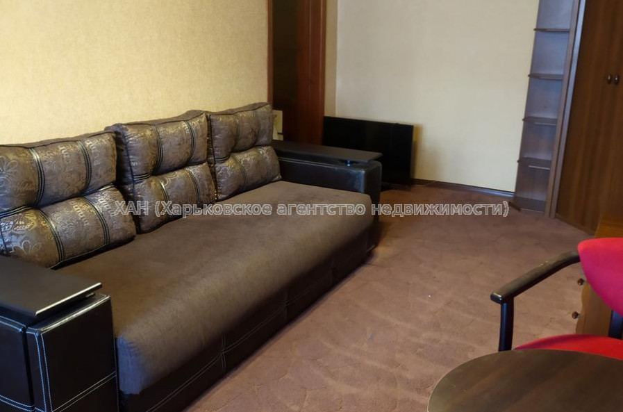 Продам квартиру, Григория Сковороды ул. , 2 кім., 43 м², капитальный ремонт 