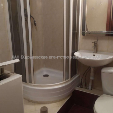 Продам квартиру, Григория Сковороды ул. , 2 кім., 43 м², капитальный ремонт 