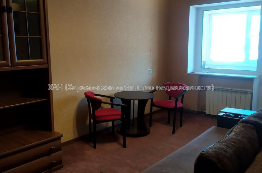 Продам квартиру, Григория Сковороды ул. , 2 кім., 43 м², капитальный ремонт 