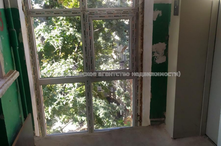 Продам квартиру, Григория Сковороды ул. , 2 кім., 43 м², капитальный ремонт 