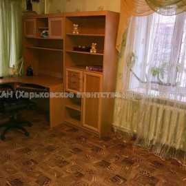 Продам квартиру, Харьковских Дивизий ул. , 1  ком., 31 м², капитальный ремонт