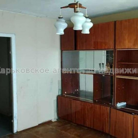 Продам квартиру, Власенко ул. , 2 кім., 52 м², советский ремонт