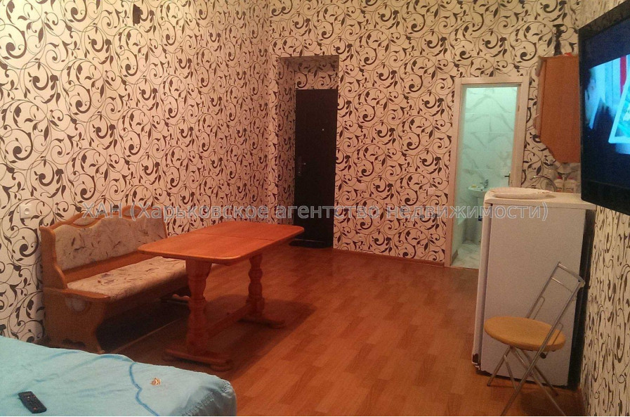 Продам квартиру, Рымарская ул. , 3  ком., 80 м², капитальный ремонт 