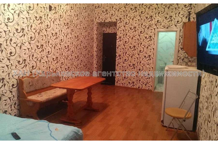 Продам квартиру, Рымарская ул. , 3 кім., 80 м², капитальный ремонт 