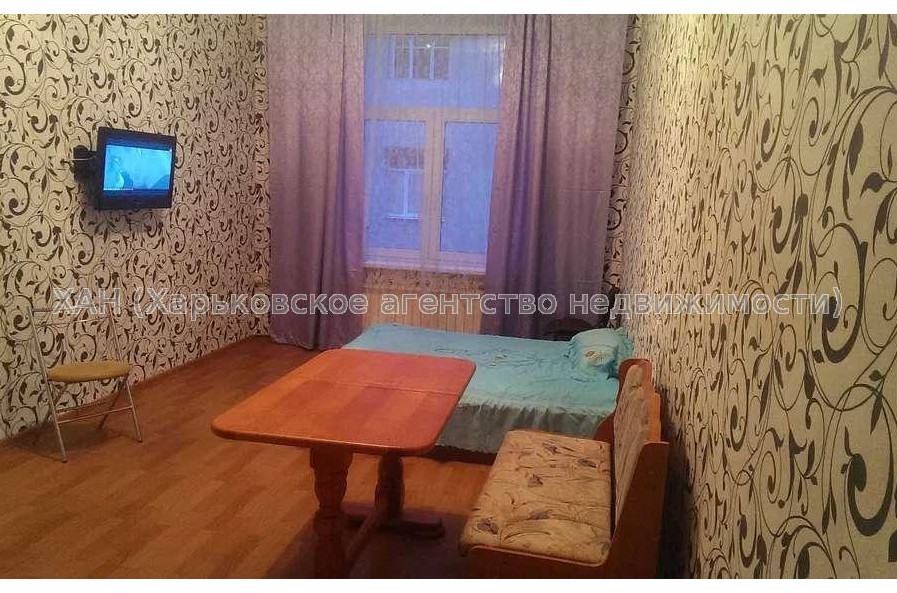 Продам квартиру, Рымарская ул. , 3 кім., 80 м², капитальный ремонт 