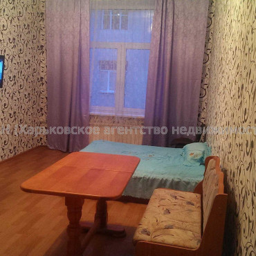 Продам квартиру, Рымарская ул. , 3 кім., 80 м², капитальный ремонт 