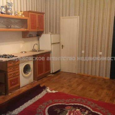 Продам квартиру, Рымарская ул. , 3 кім., 80 м², капитальный ремонт 