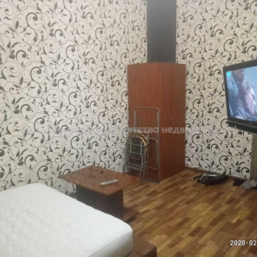 Продам квартиру, Рымарская ул. , 3 кім., 80 м², капитальный ремонт 