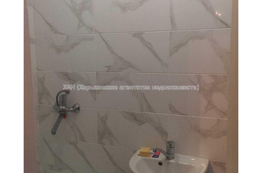 Продам квартиру, Рымарская ул. , 3  ком., 80 м², капитальный ремонт 