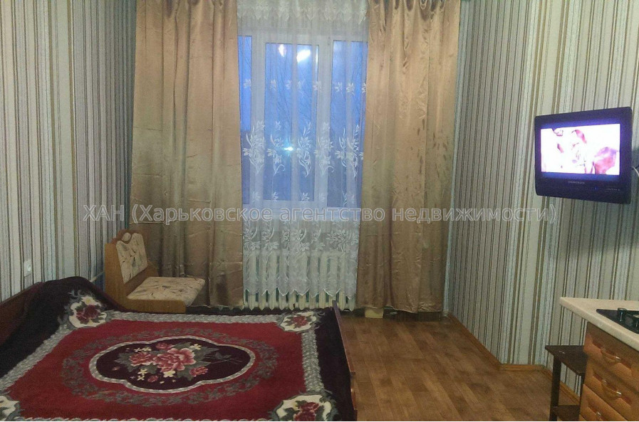 Продам квартиру, Рымарская ул. , 3  ком., 80 м², капитальный ремонт 