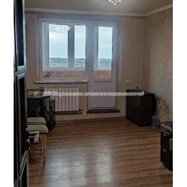 Продам квартиру, Дмитрия Антоновича бул. , 3  ком., 67 м², косметический ремонт 