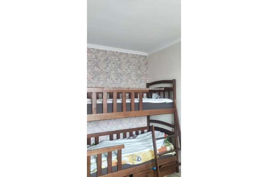 Продам квартиру, Дмитрия Антоновича бул. , 3 кім., 67 м², косметический ремонт 