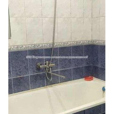 Продам квартиру, Дмитрия Антоновича бул. , 3  ком., 67 м², косметический ремонт 