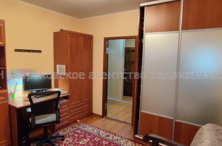 Продам квартиру, Кричевского ул. , д. 41 , 2  ком., 67 м², капитальный ремонт 