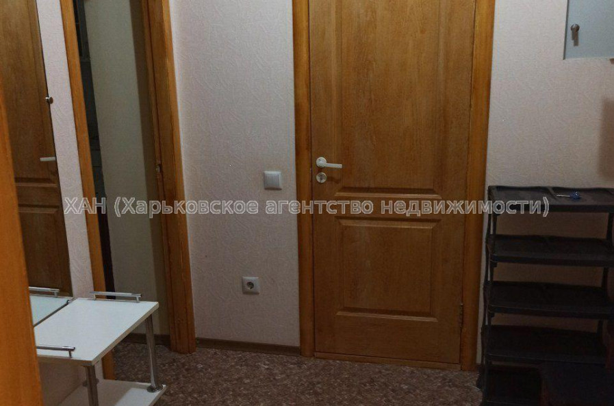 Продам квартиру, Зубарева Александра ул. , 1 кім., 42 м², косметический ремонт 